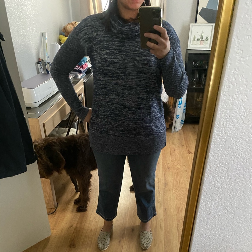 Sweater - Picture 3 of 3